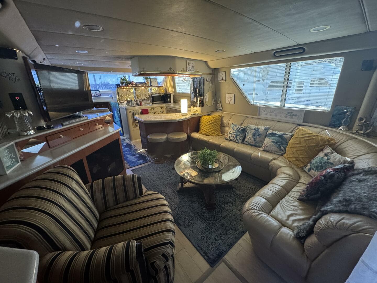 1998 Sea Ray 550 Sedan Bridge — photo 17