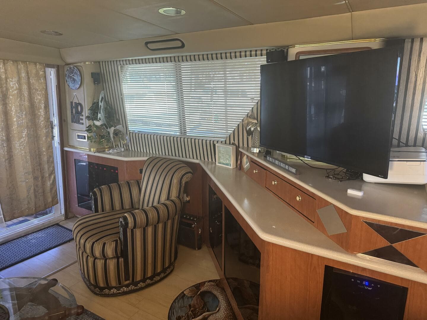 1998 Sea Ray 550 Sedan Bridge — photo 20