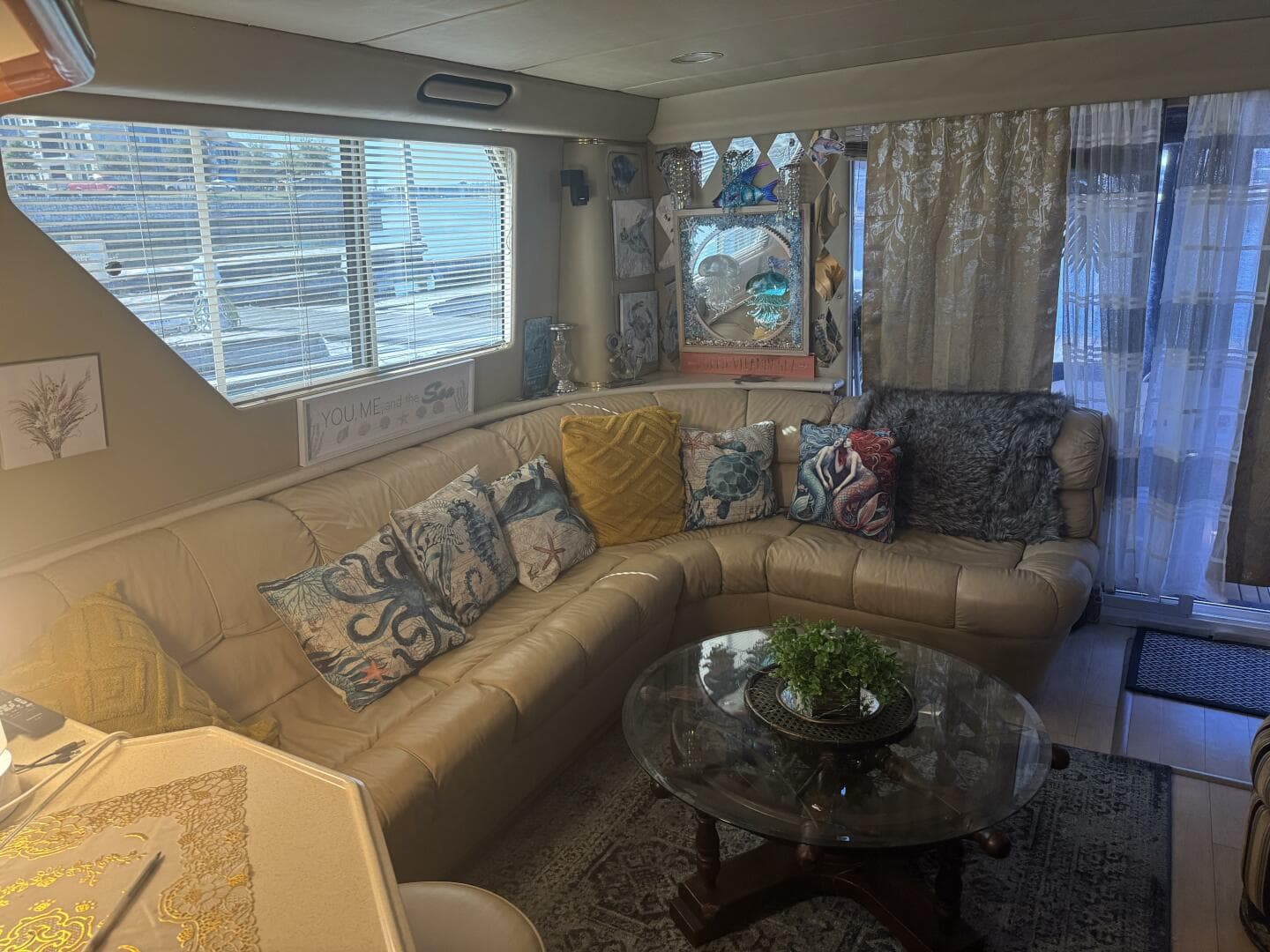 1998 Sea Ray 550 Sedan Bridge — photo 19