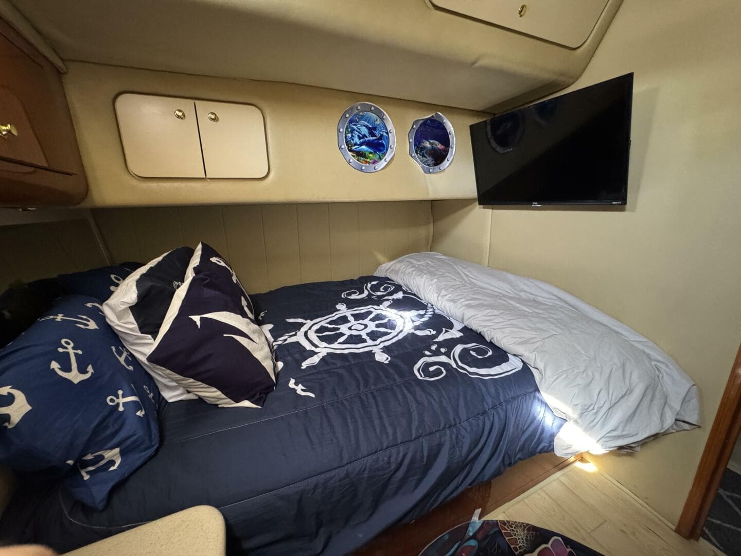 1998 Sea Ray 550 Sedan Bridge — photo 36