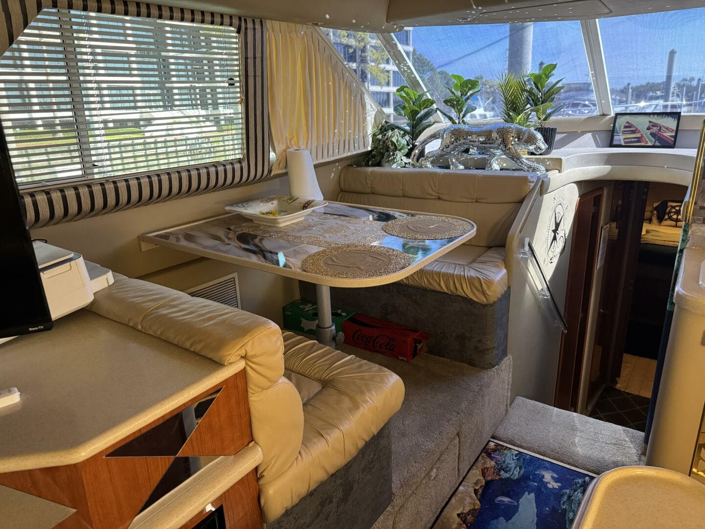 1998 Sea Ray 550 Sedan Bridge — photo 23