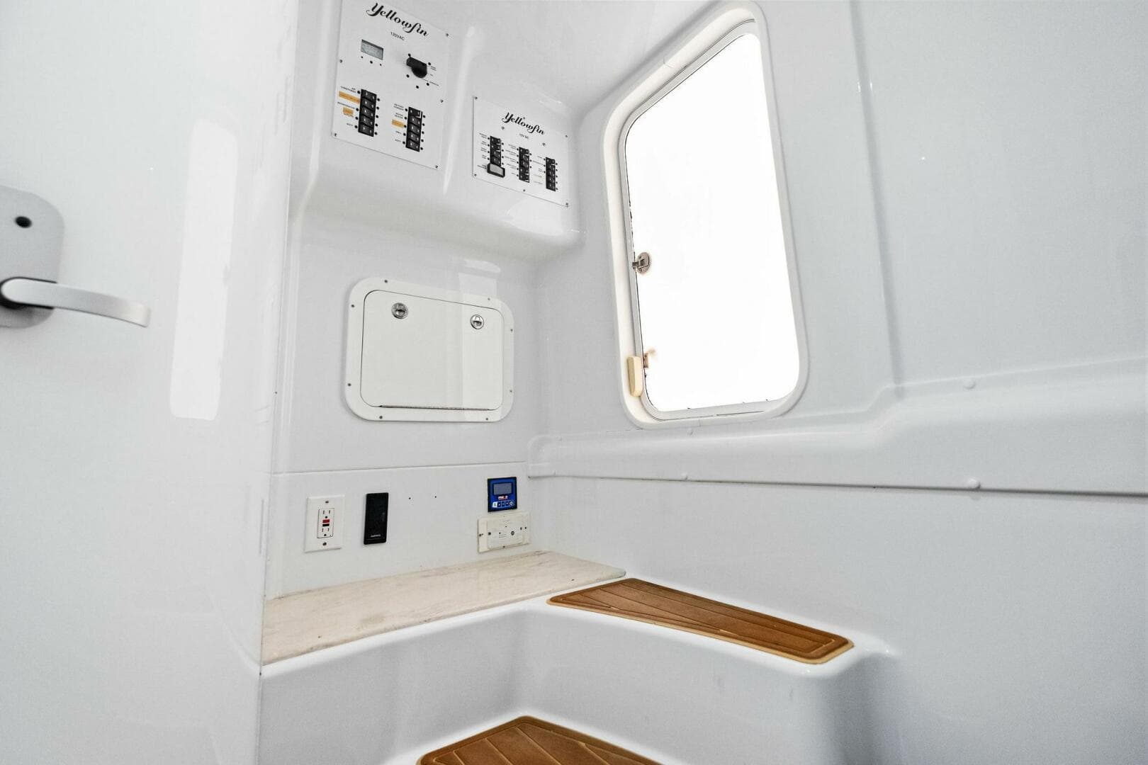 2017 Yellowfin 42 Offshore — photo 13