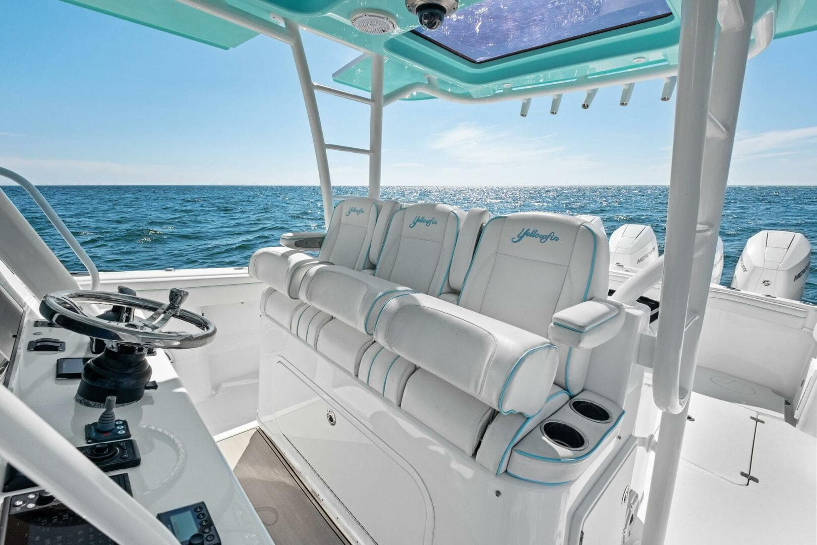 2017 Yellowfin 42 Offshore — photo 2