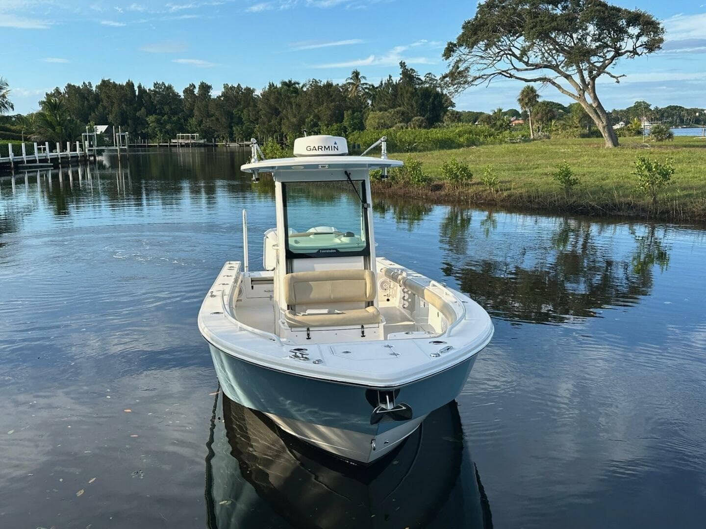 2019 Everglades 273 CC — photo 3