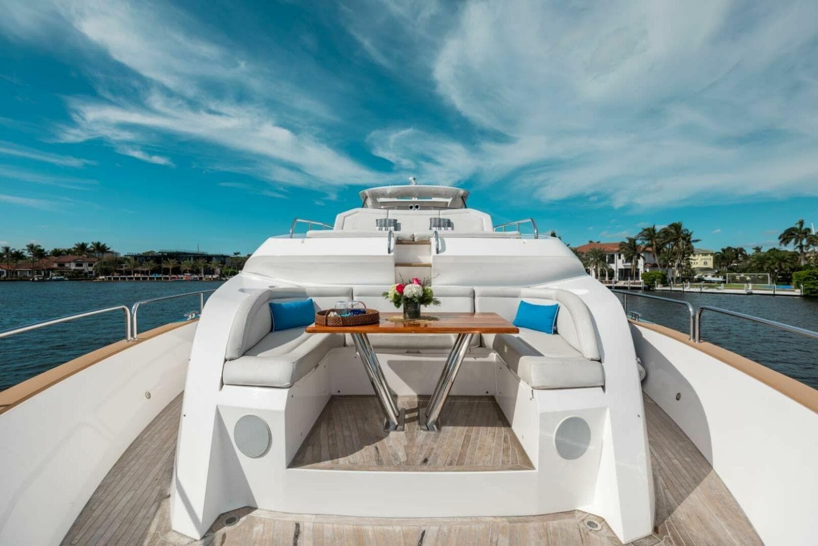 2018 Sunseeker 95 Yacht — photo 46