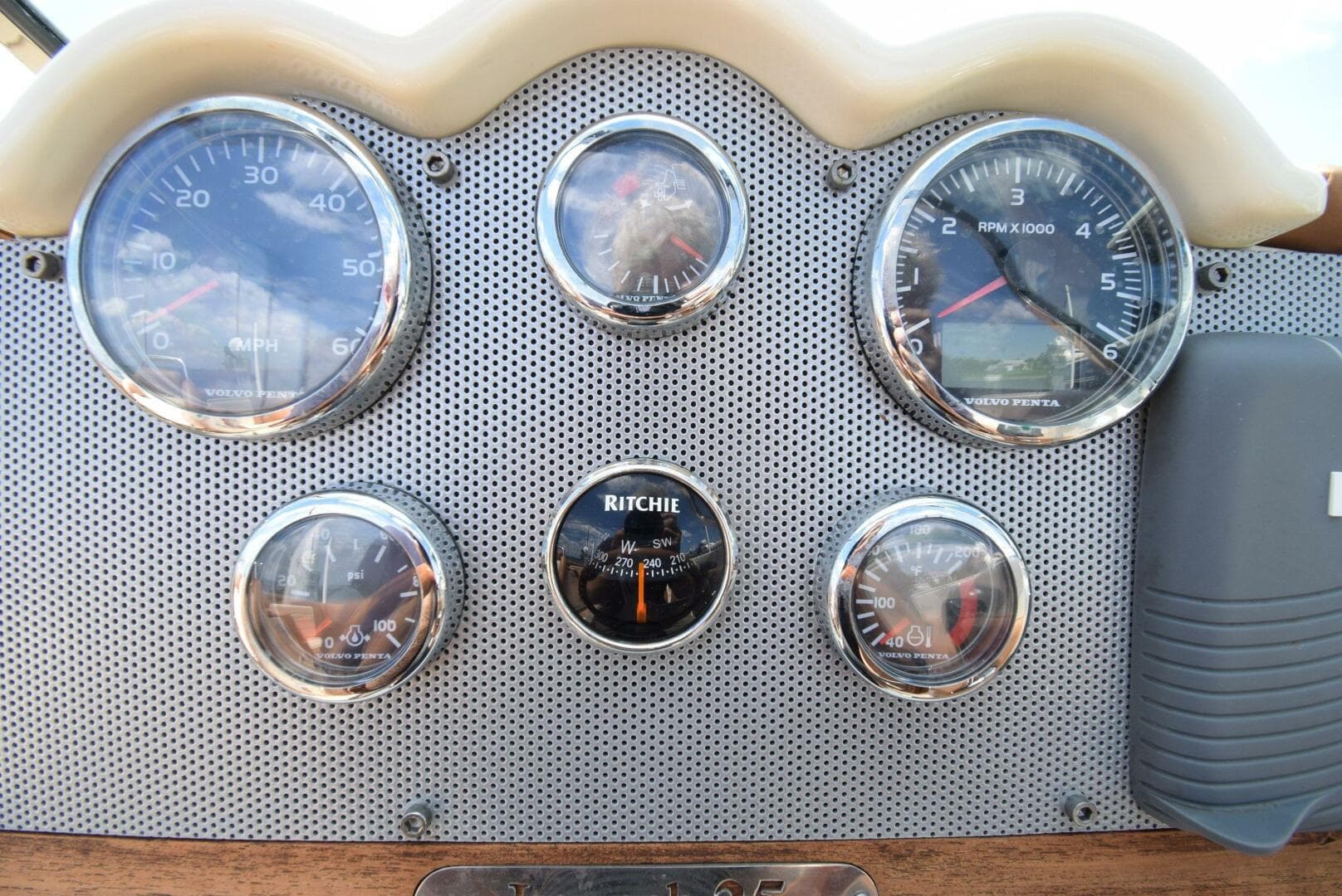 2014 Chris-Craft 25 Launch — photo 21