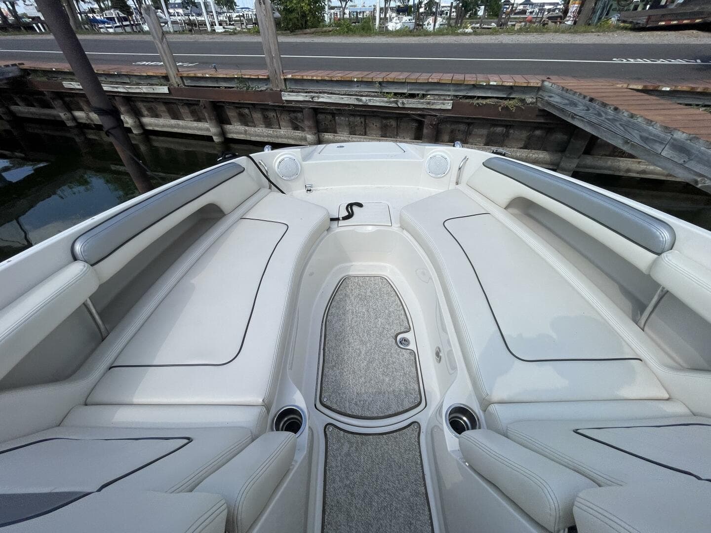 2010 Sea Ray 280 Sun Deck — photo 28