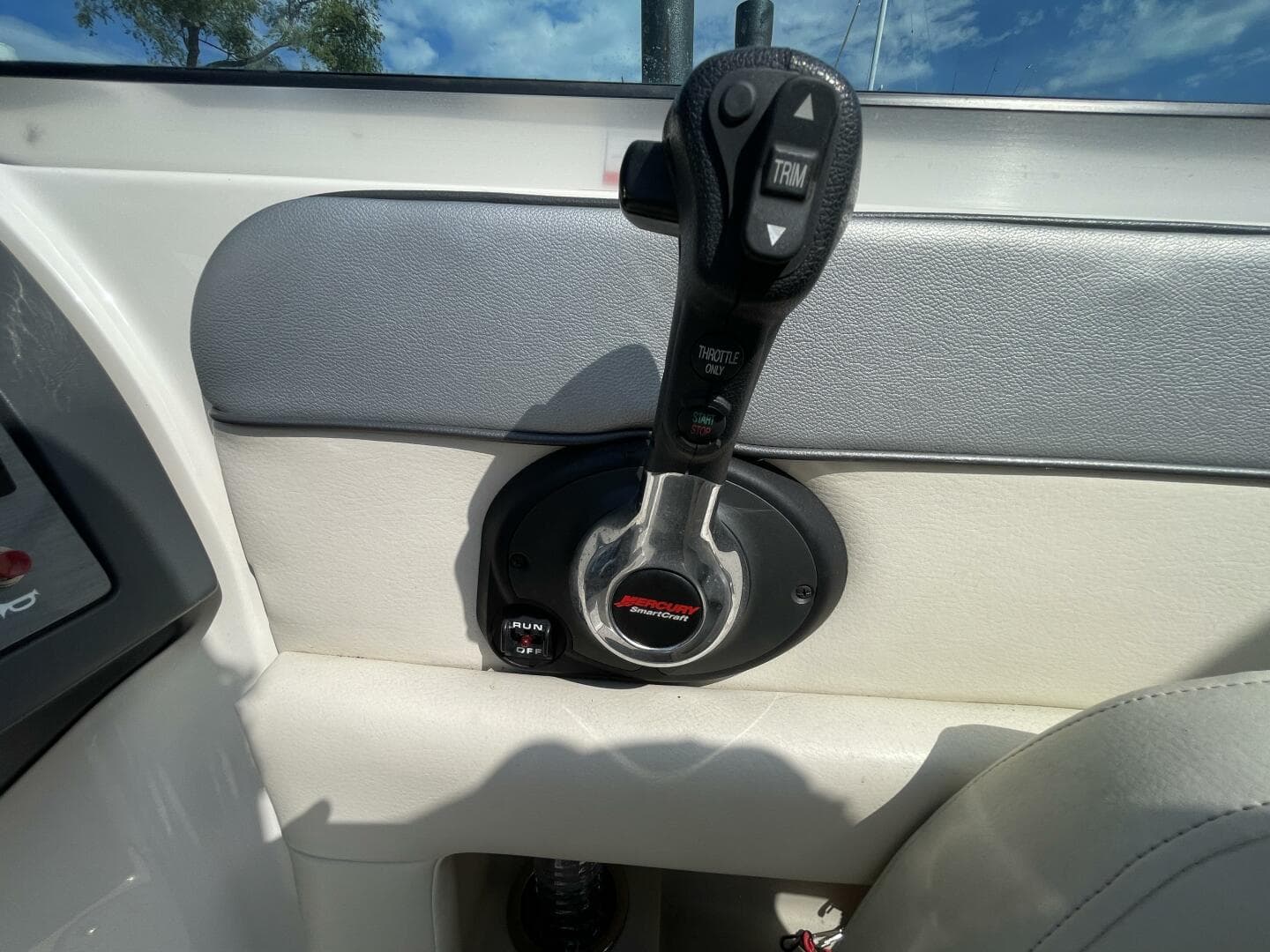 2010 Sea Ray 280 Sun Deck — photo 27