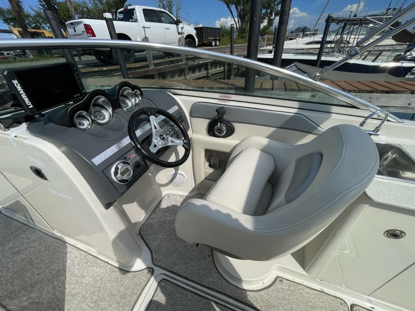 2010 Sea Ray 280 Sun Deck — photo 44
