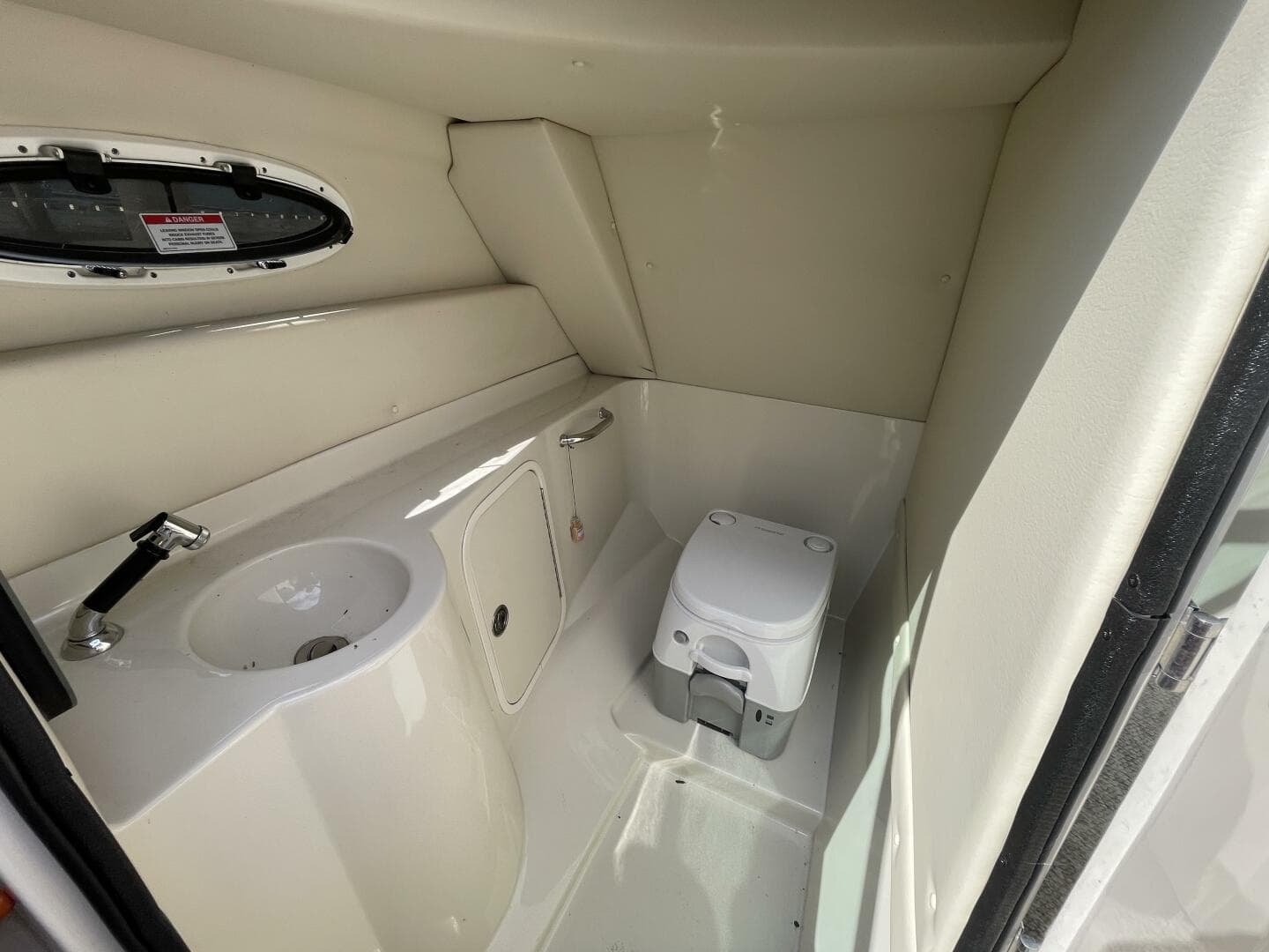 2010 Sea Ray 280 Sun Deck — photo 58