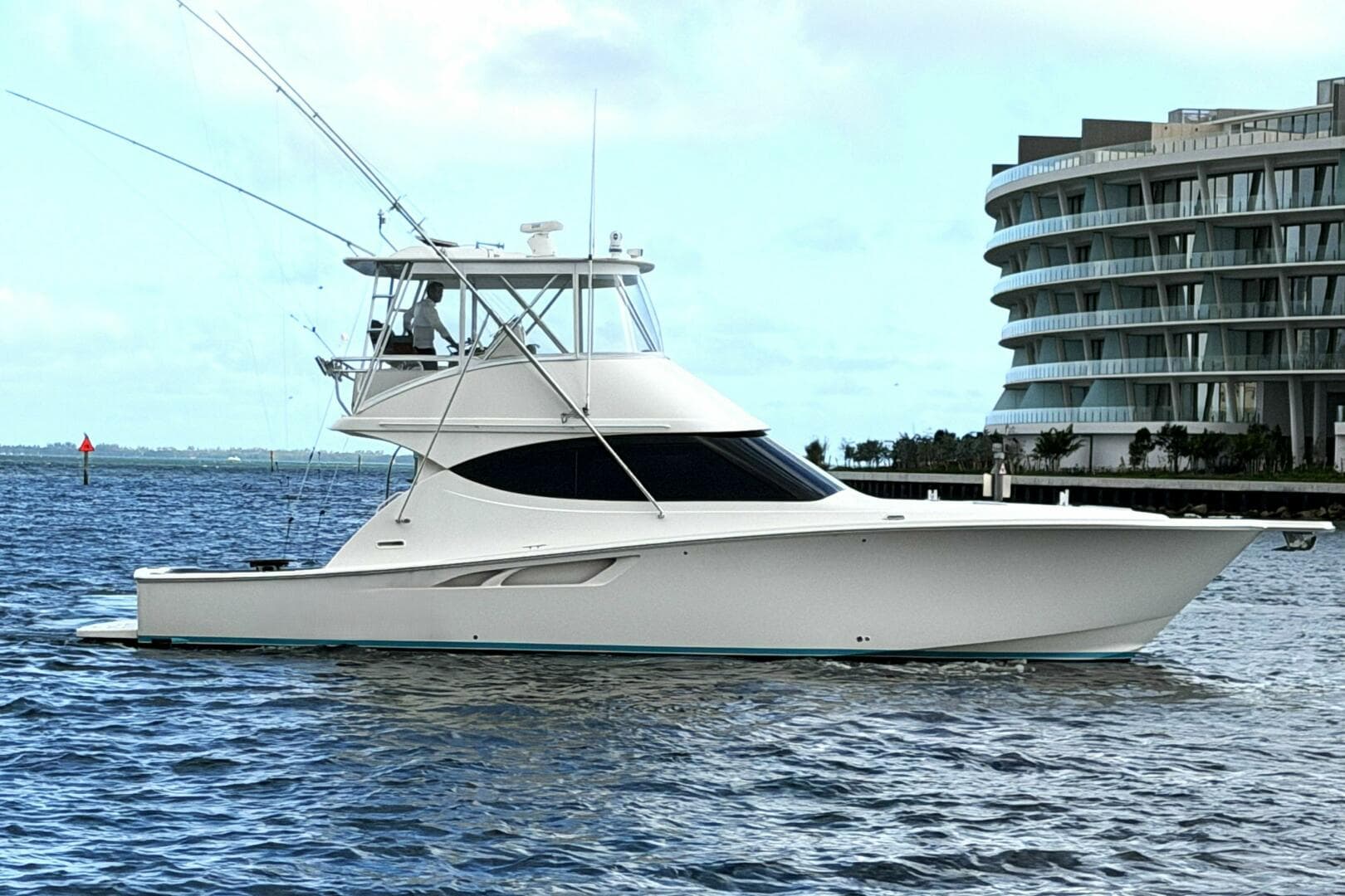 2015 Tiara Yachts 48 Convertible — photo 2