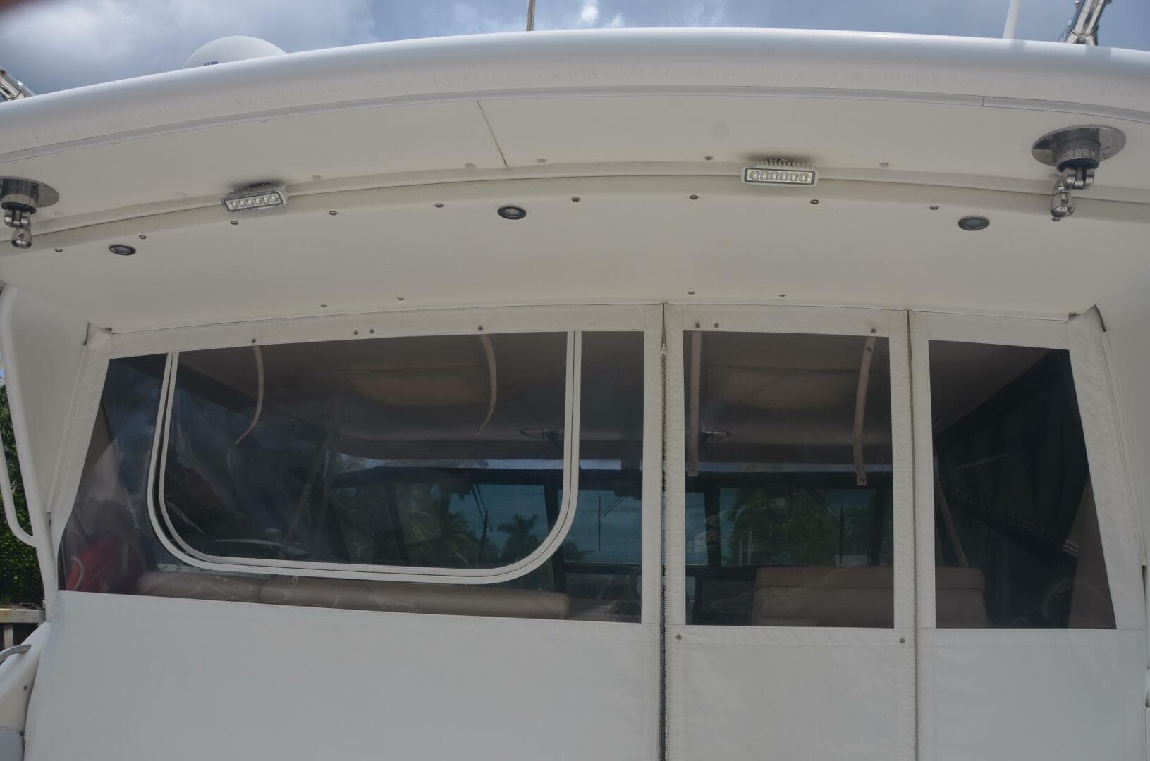 2001 Tiara Yachts 4100 Open — photo 16