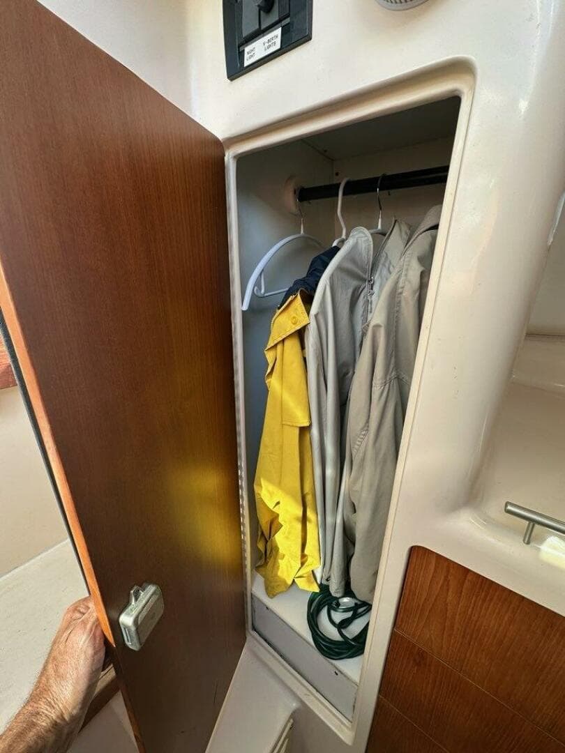 2002 True North 38 Heritage — photo 22