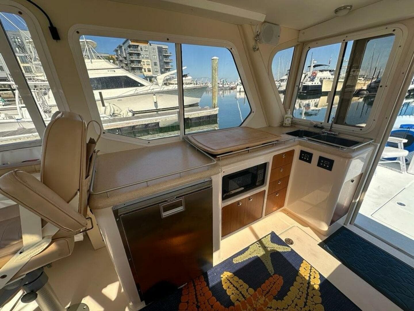 2002 True North 38 Heritage — photo 18