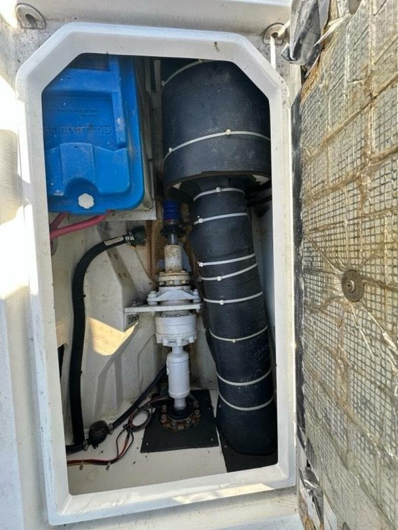 2002 True North 38 Heritage — photo 39