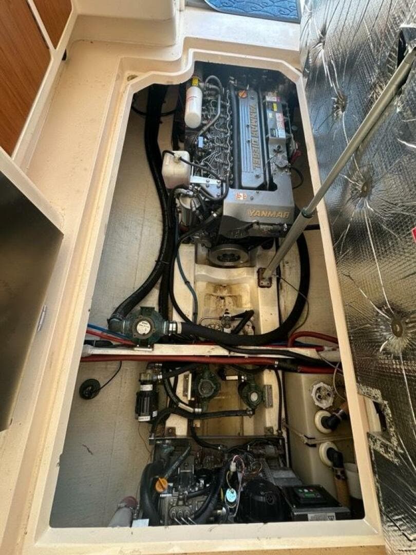 2002 True North 38 Heritage — photo 29