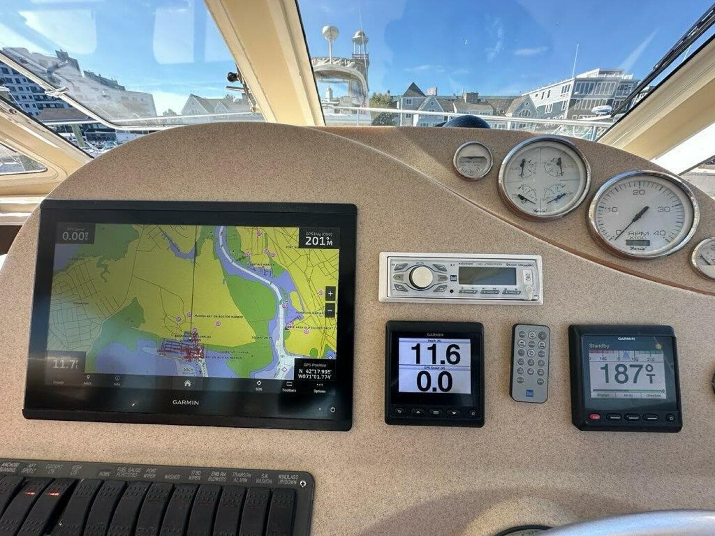 2002 True North 38 Heritage — photo 9