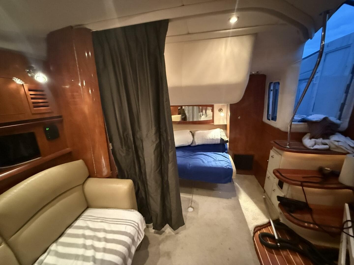 2008 Four Winns 378 Vista — photo 25