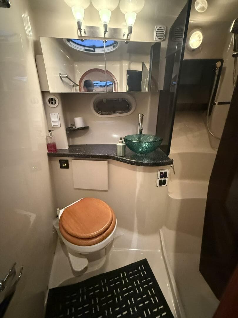 2008 Four Winns 378 Vista — photo 20