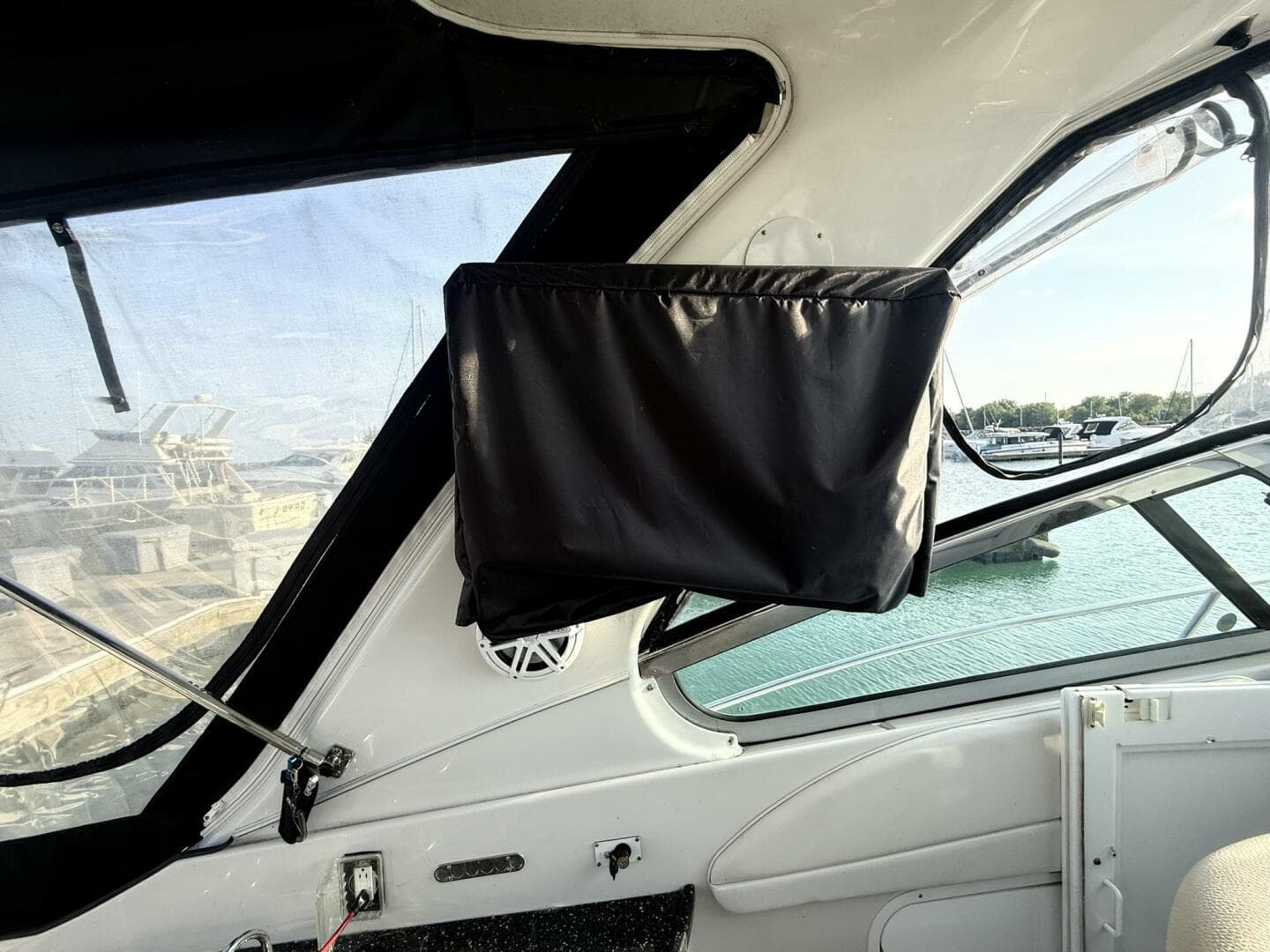 2008 Four Winns 378 Vista — photo 11