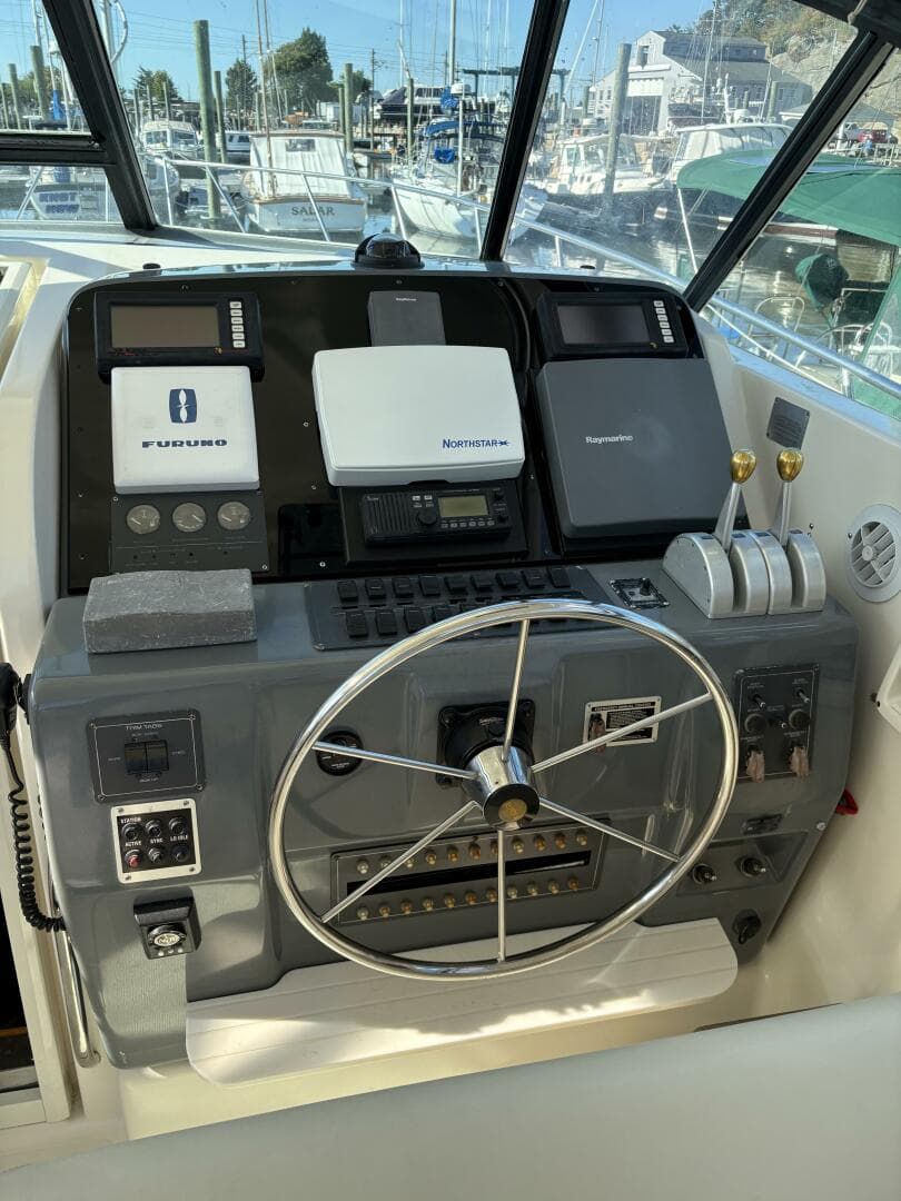 1996 Tiara Yachts — photo 8