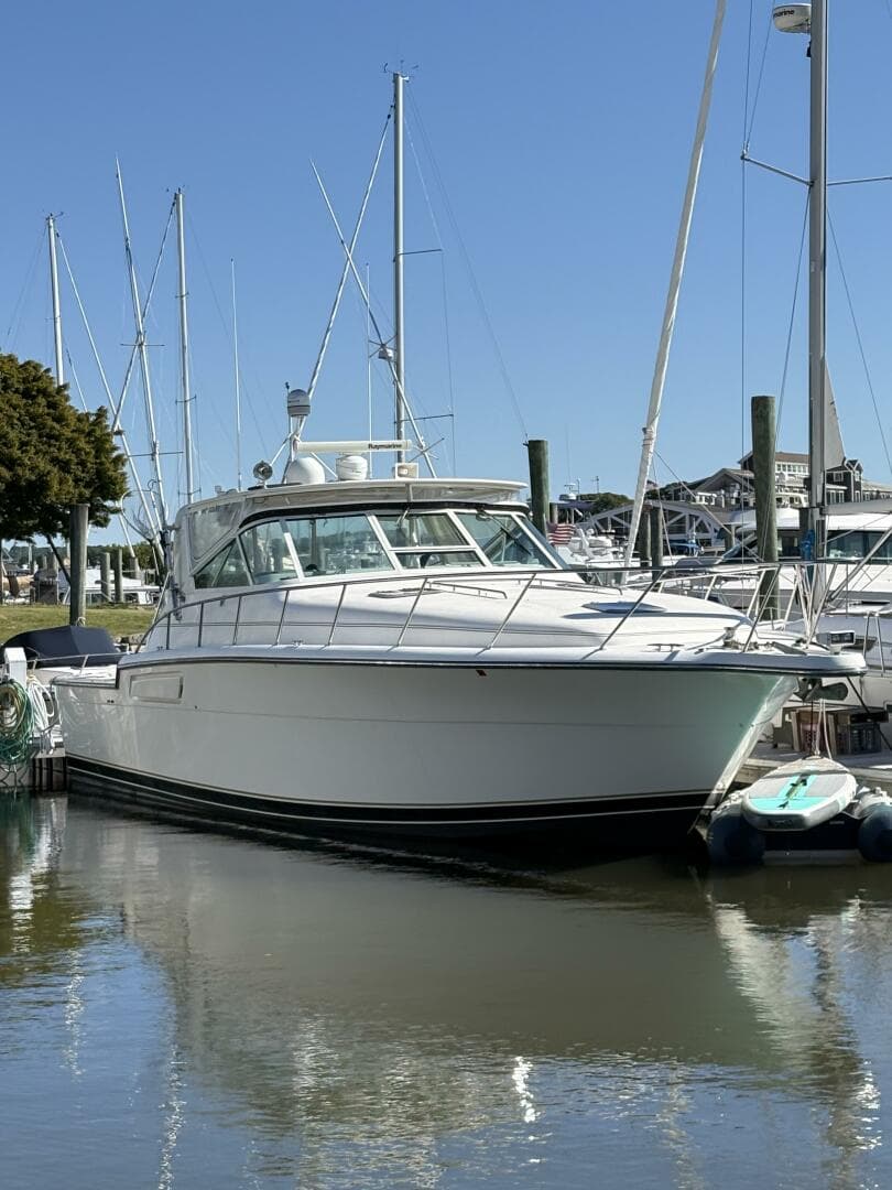 1996 Tiara Yachts — photo 1