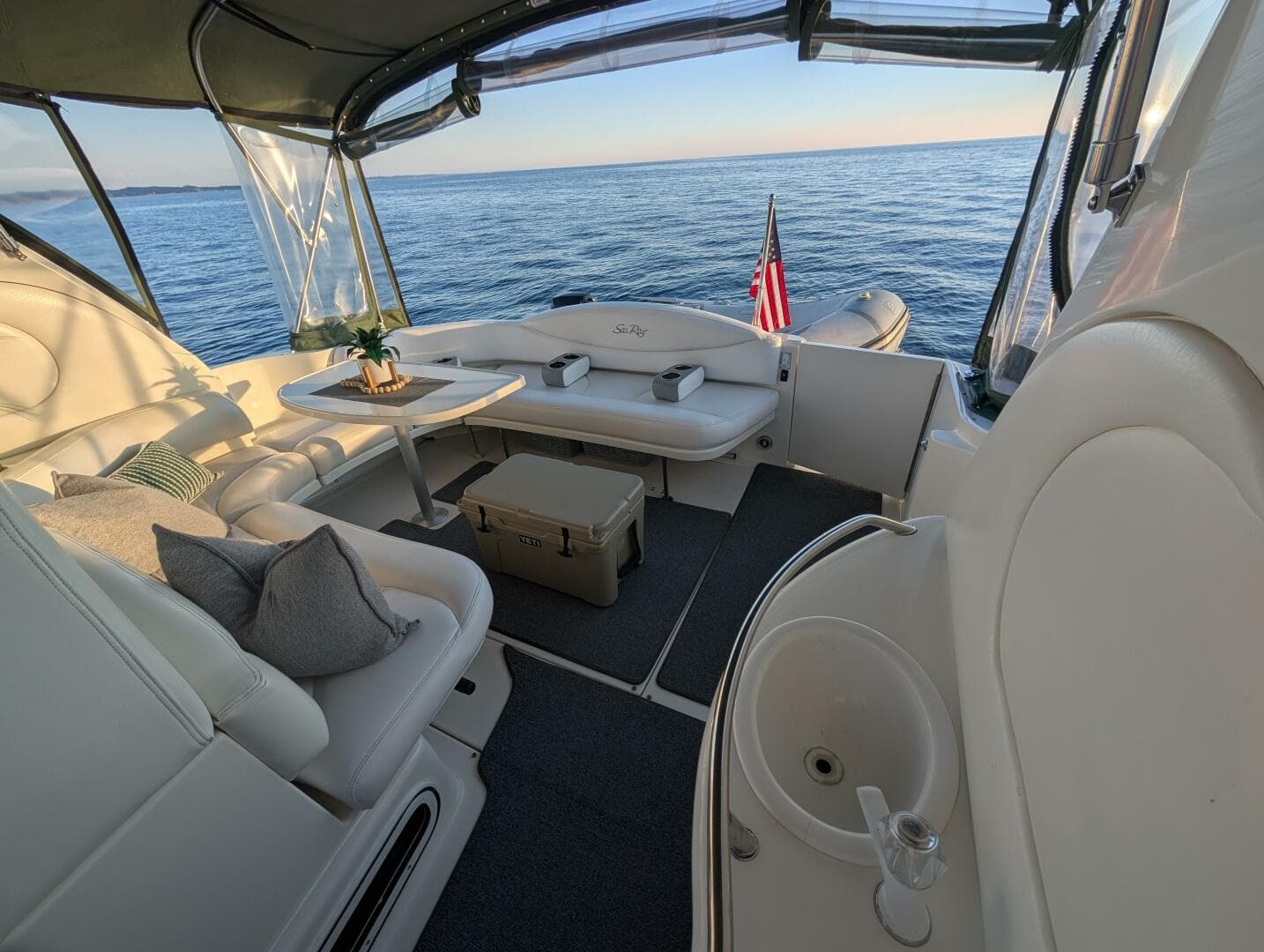 2000 Sea Ray 380 Sundancer — photo 19