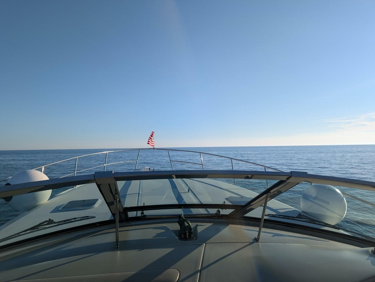 2000 Sea Ray 380 Sundancer — photo 13