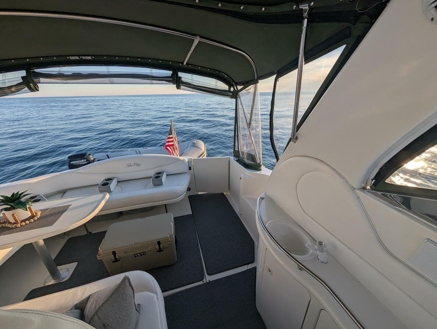 2000 Sea Ray 380 Sundancer — photo 20