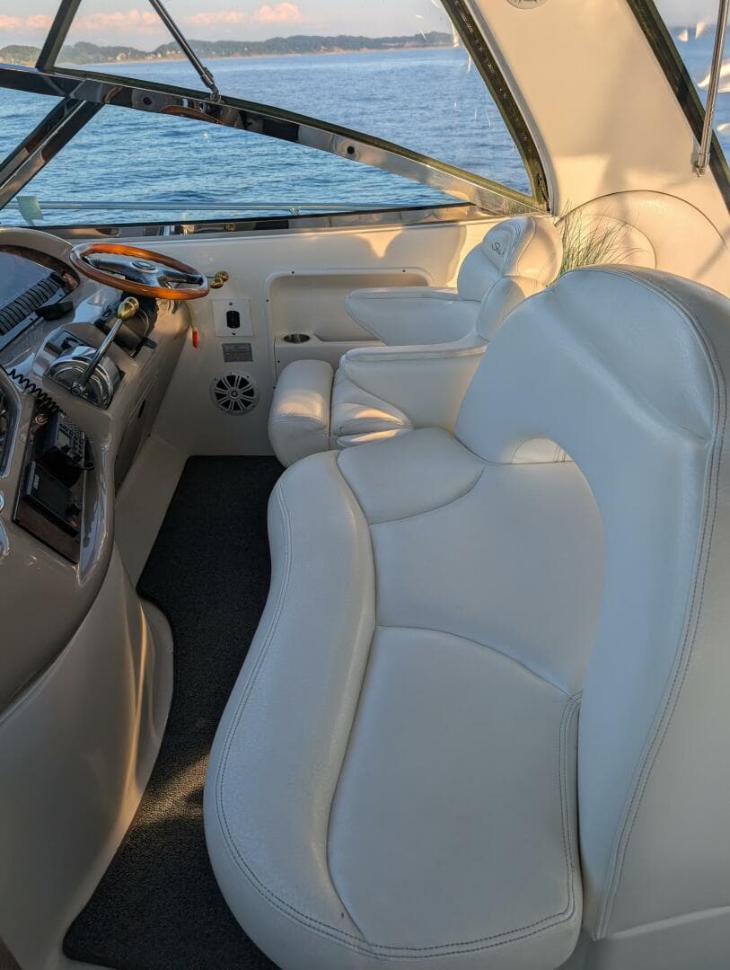 2000 Sea Ray 380 Sundancer — photo 14
