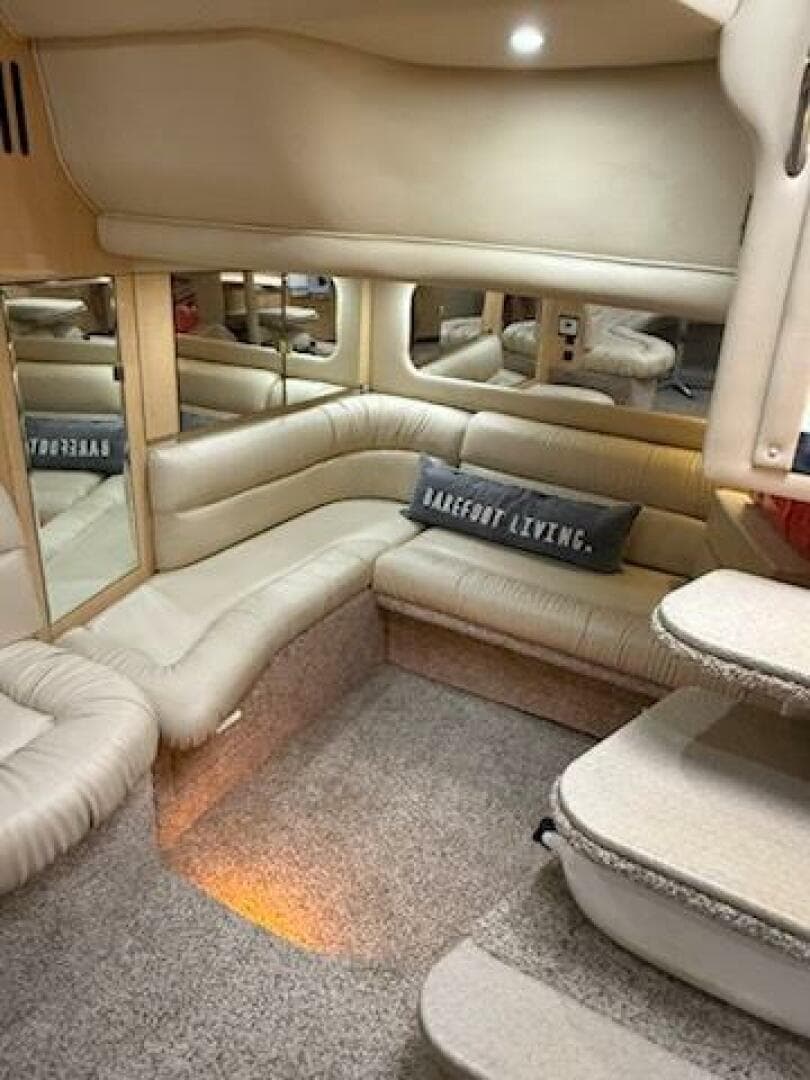 2000 Sea Ray 380 Sundancer — photo 39