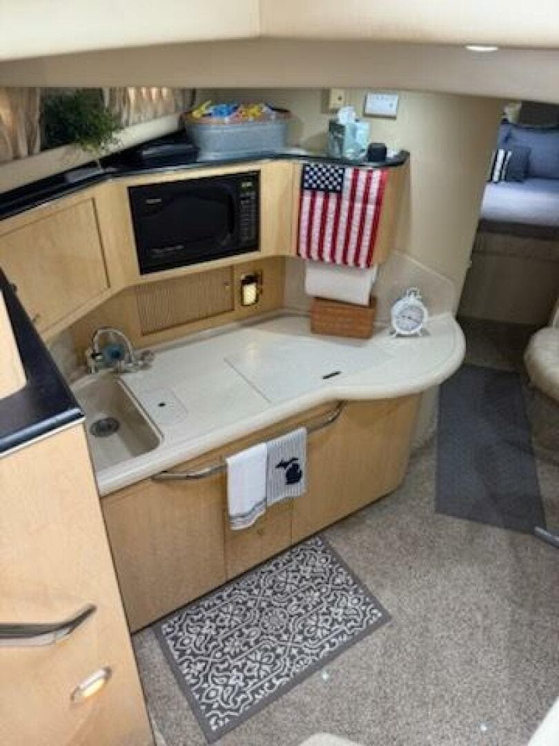 2000 Sea Ray 380 Sundancer — photo 35