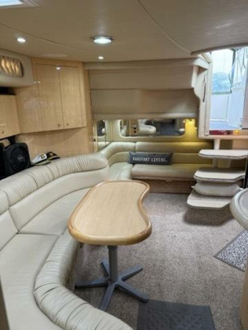 2000 Sea Ray 380 Sundancer — photo 37