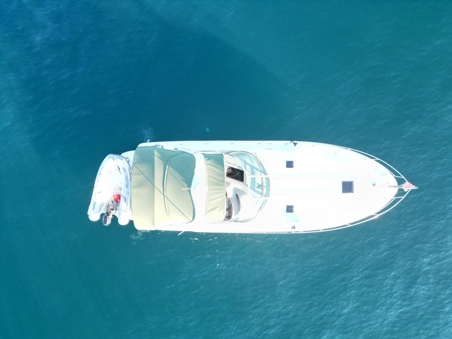 2000 Sea Ray 380 Sundancer — photo 11