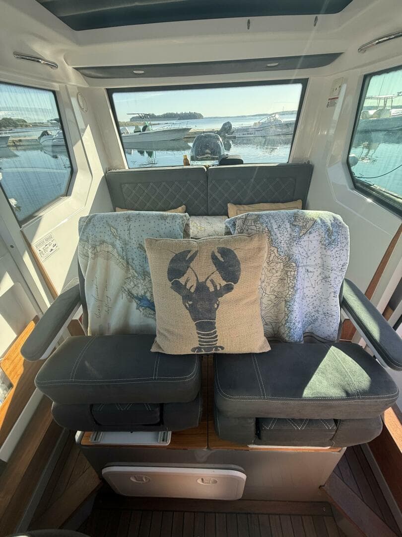 2019 Axopar 28 Cabin — photo 16