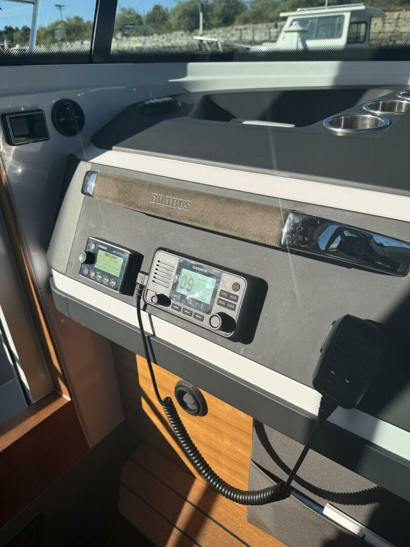 2019 Axopar 28 Cabin — photo 22