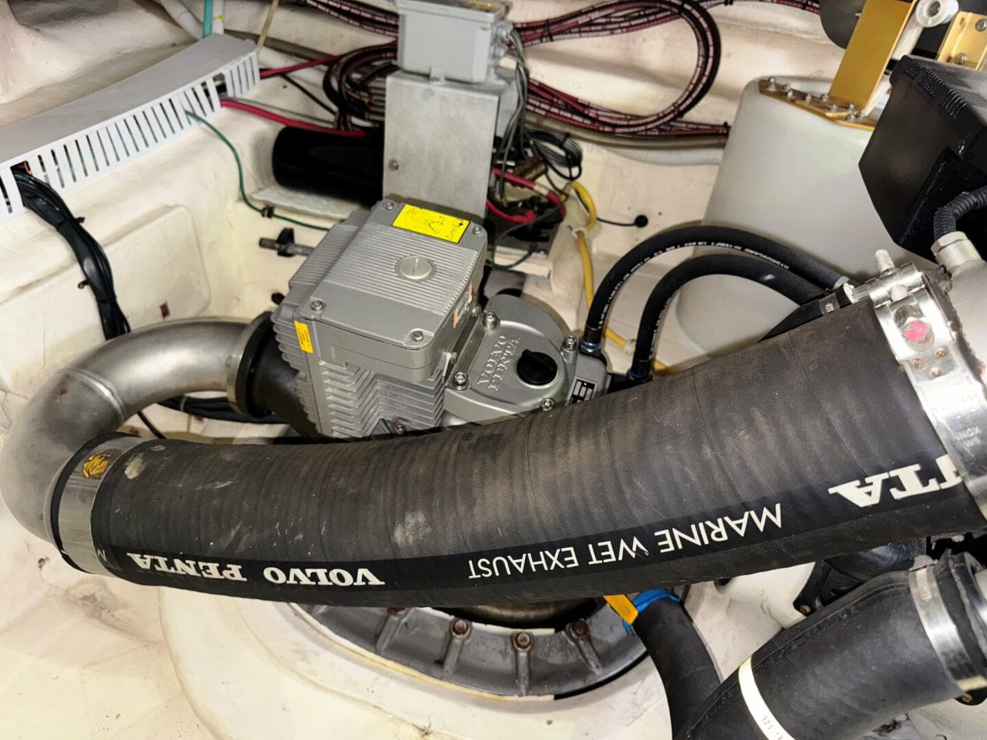 2014 Tiara Yachts 5800 Sovran — photo 61