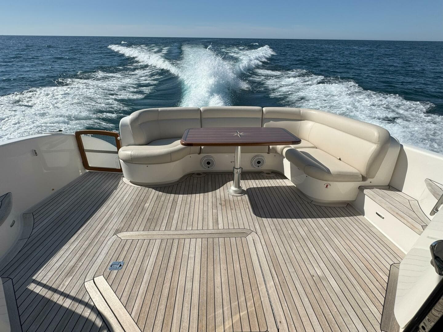2014 Tiara Yachts 5800 Sovran — photo 12