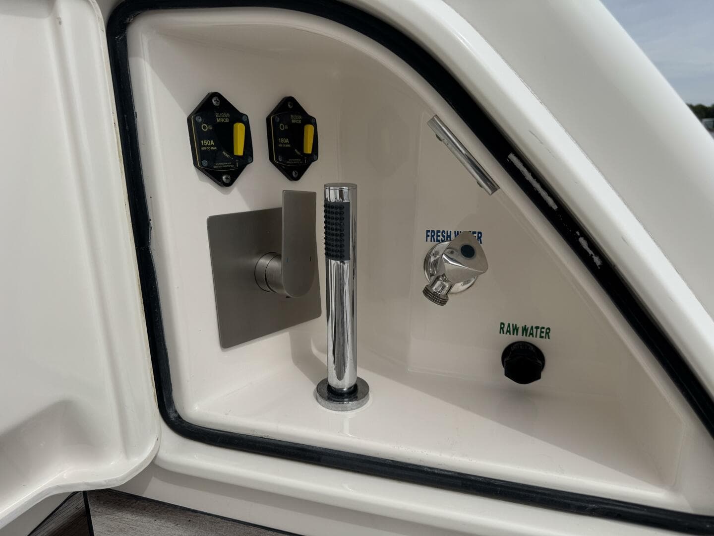 2014 Tiara Yachts 5800 Sovran — photo 76