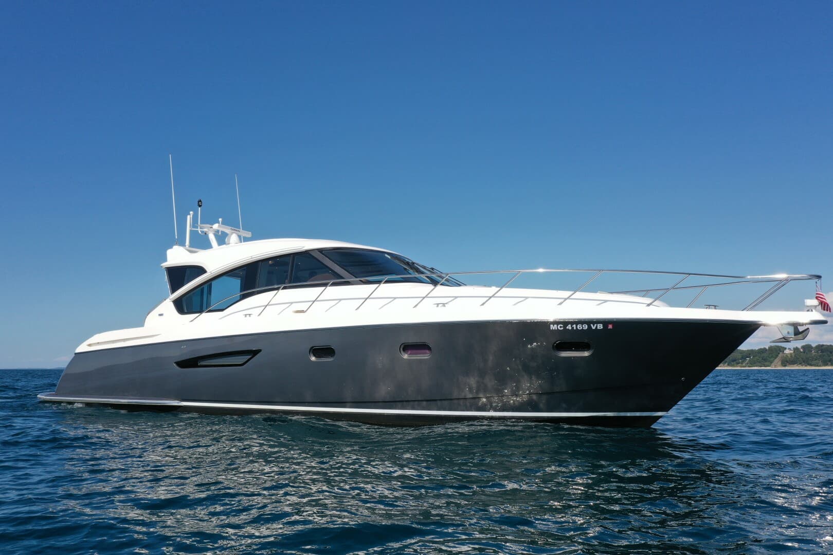 2014 Tiara Yachts 5800 Sovran — photo 1