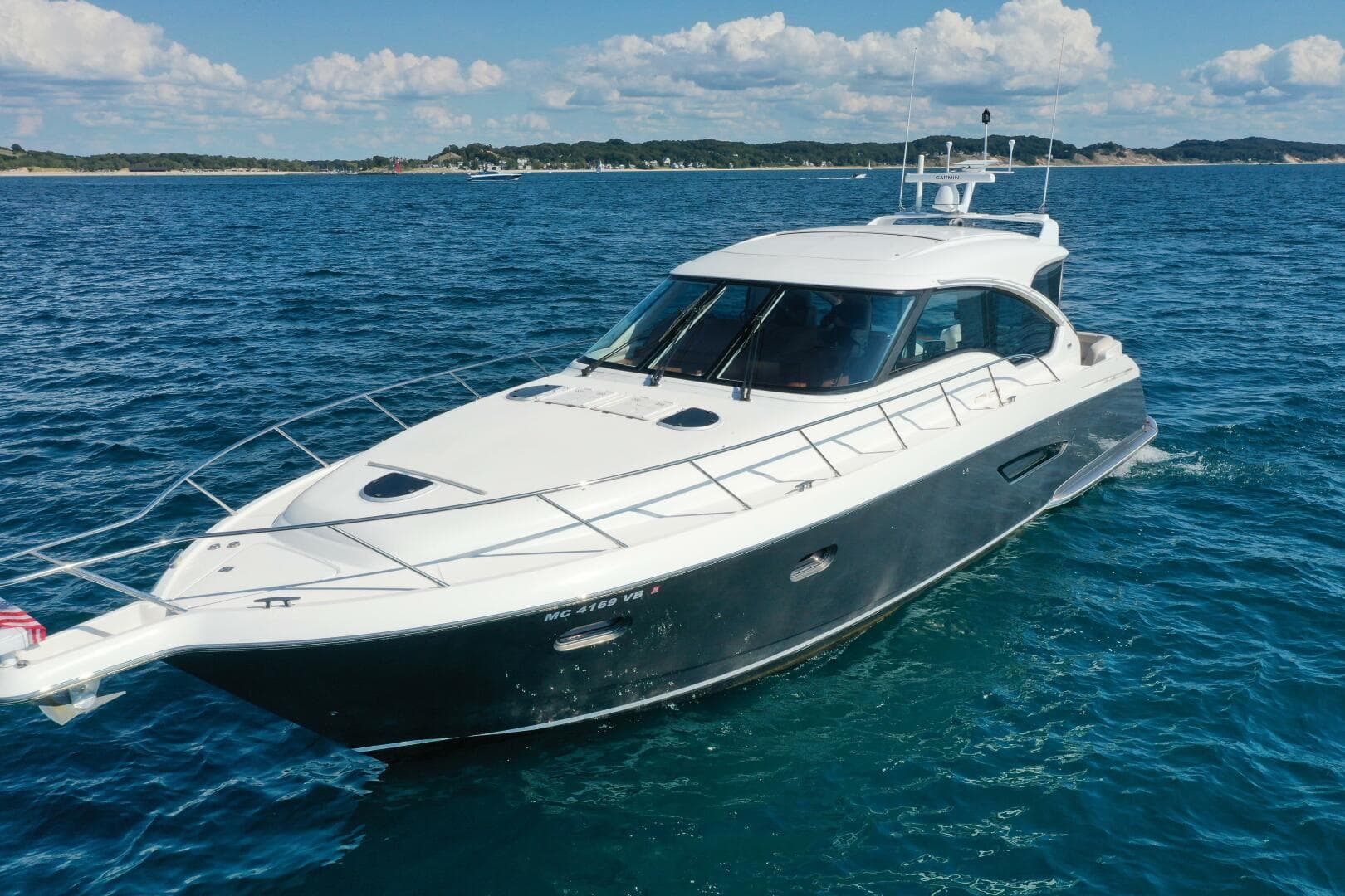 2014 Tiara Yachts 5800 Sovran — photo 9