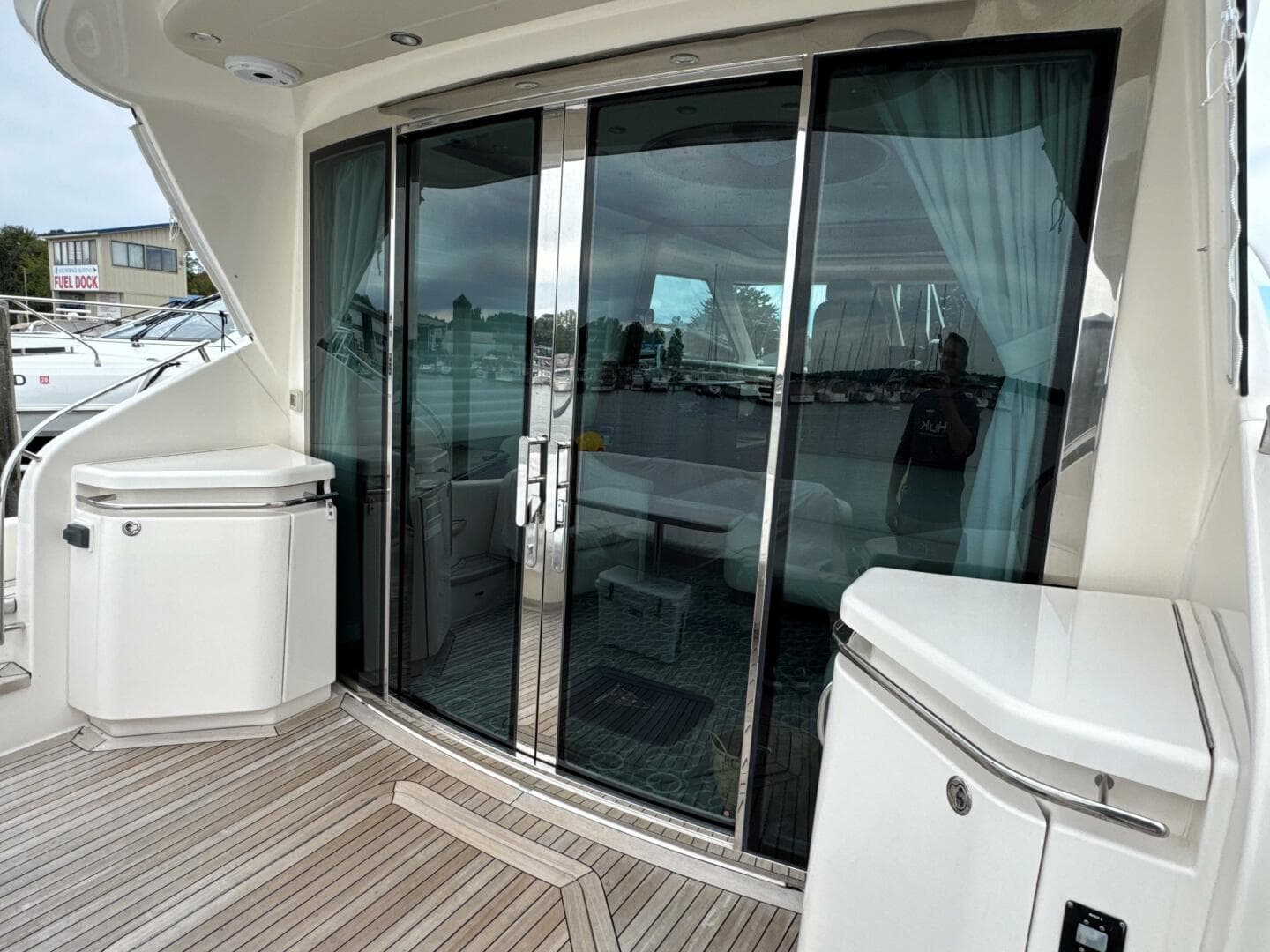 2014 Tiara Yachts 5800 Sovran — photo 14