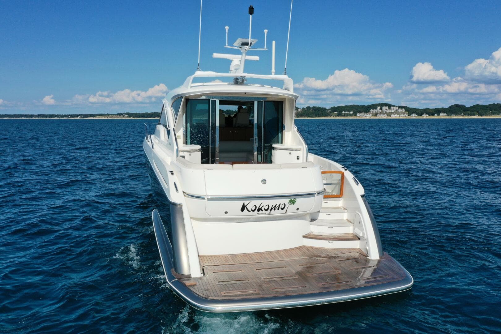 2014 Tiara Yachts 5800 Sovran — photo 8