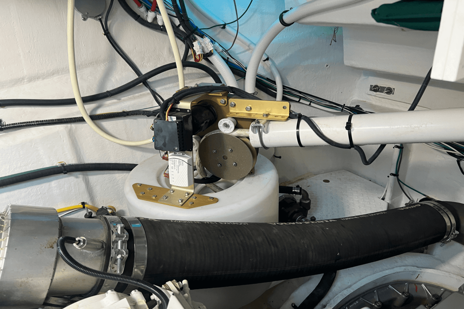 2020 Cruisers Yachts 50 Cantius — photo 89