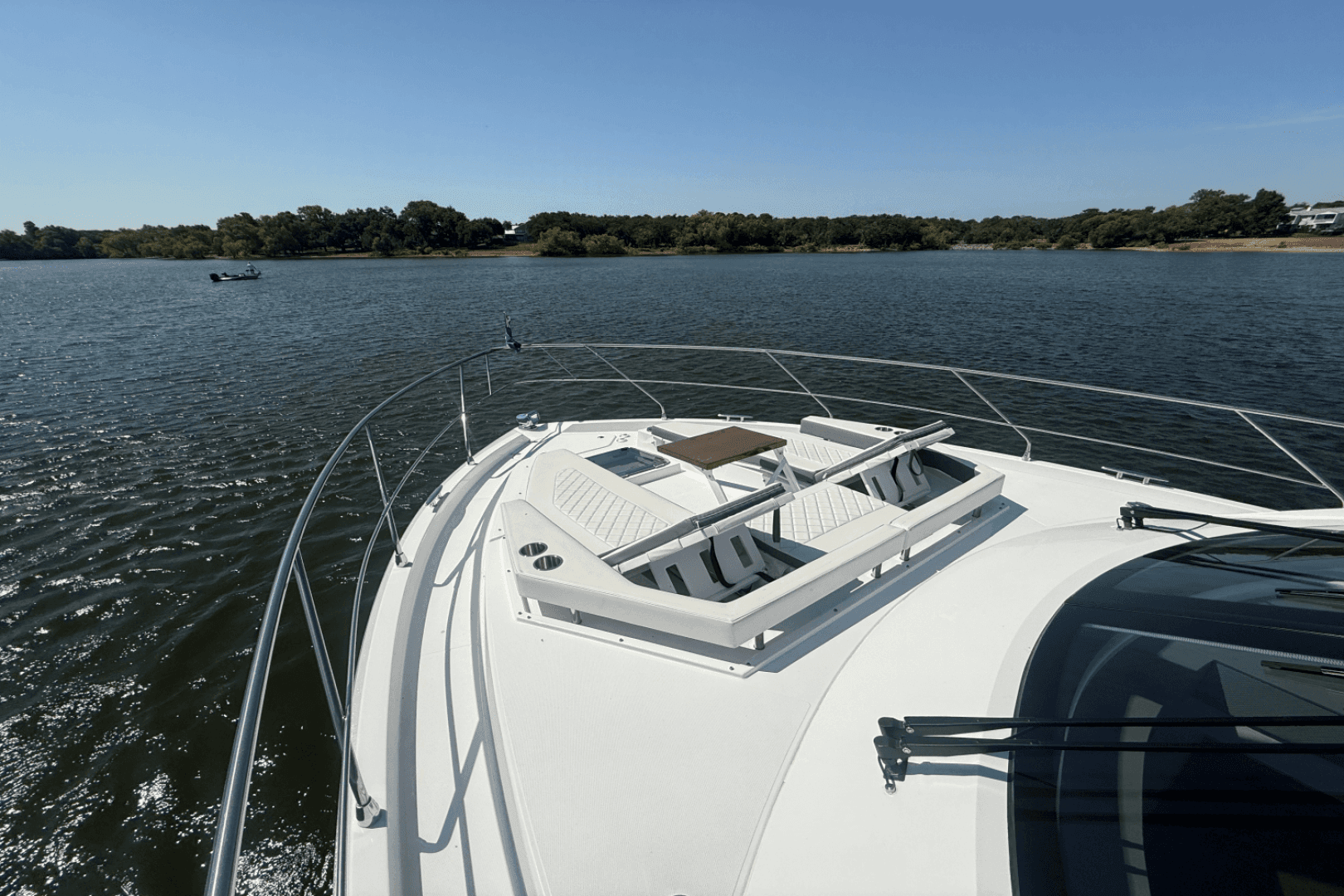 2020 Cruisers Yachts 50 Cantius — photo 28