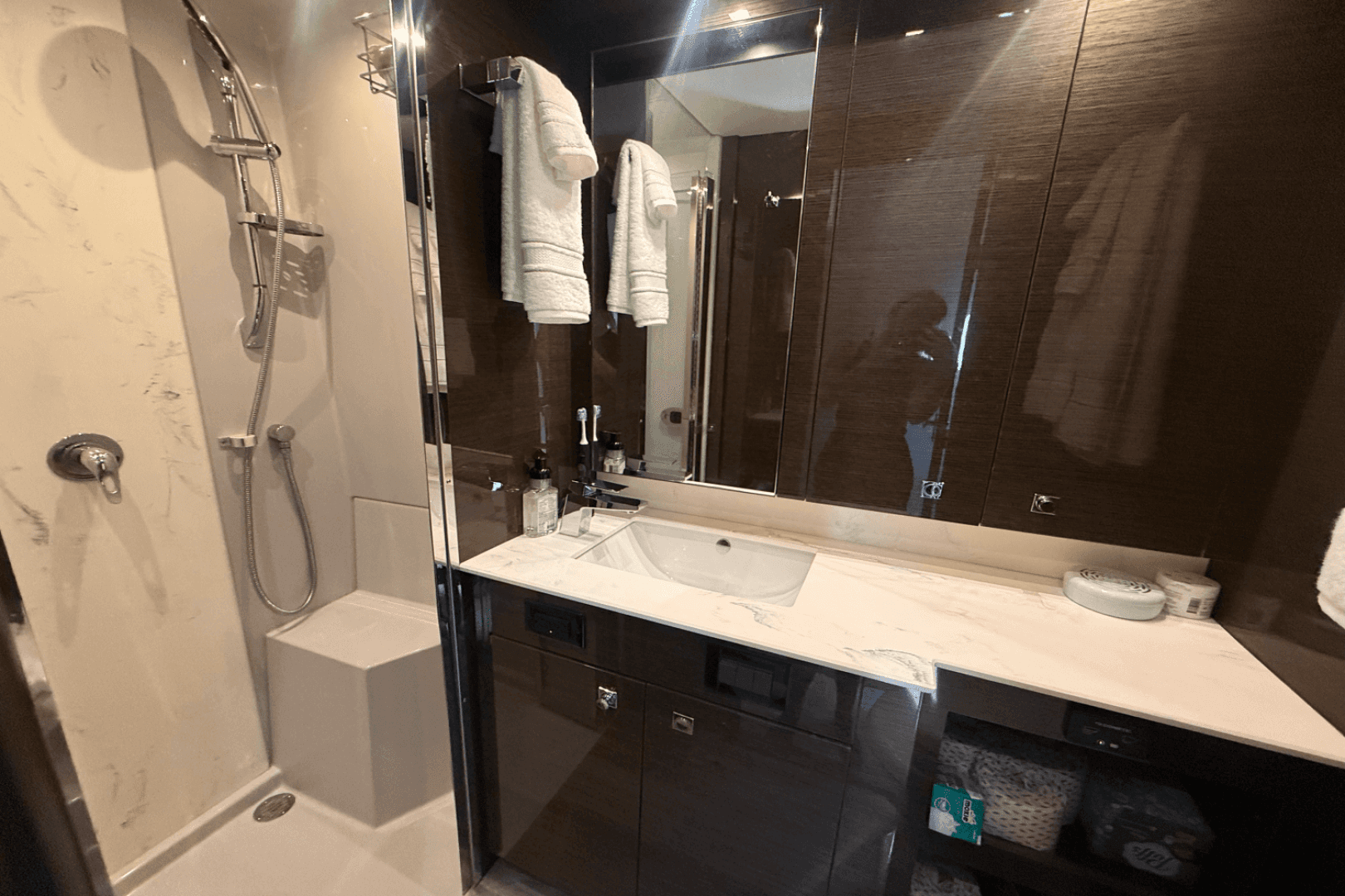 2020 Cruisers Yachts 50 Cantius — photo 77