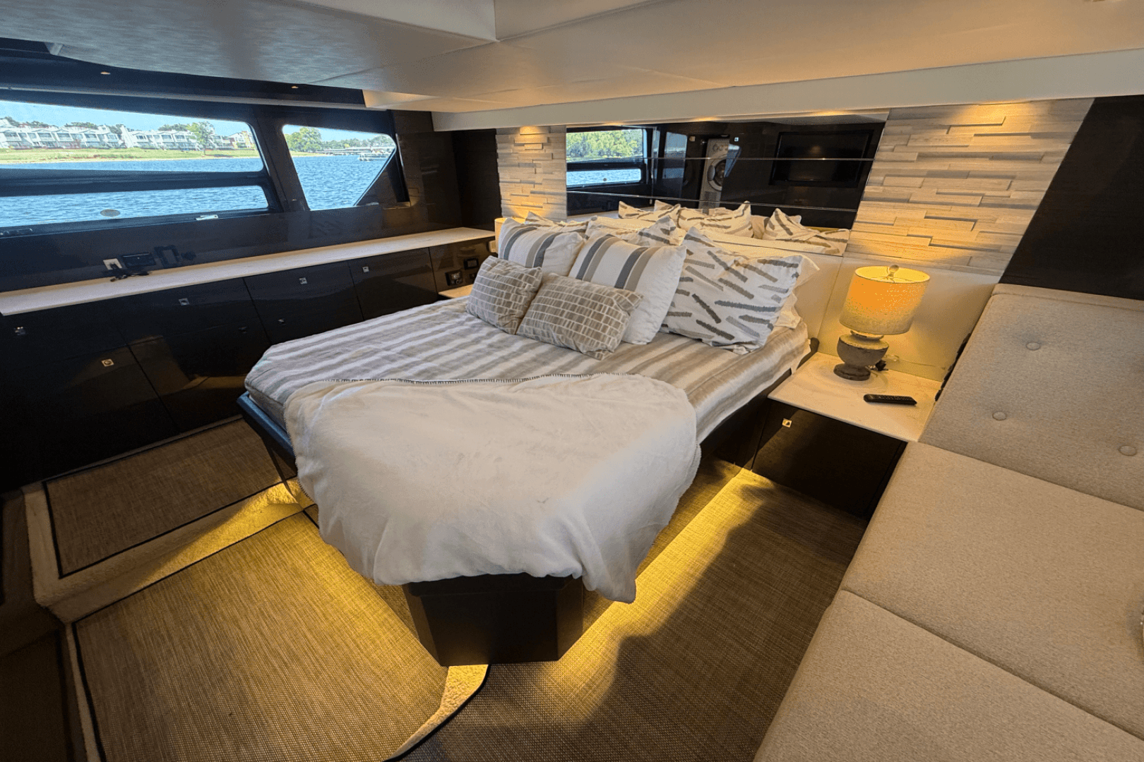 2020 Cruisers Yachts 50 Cantius — photo 69