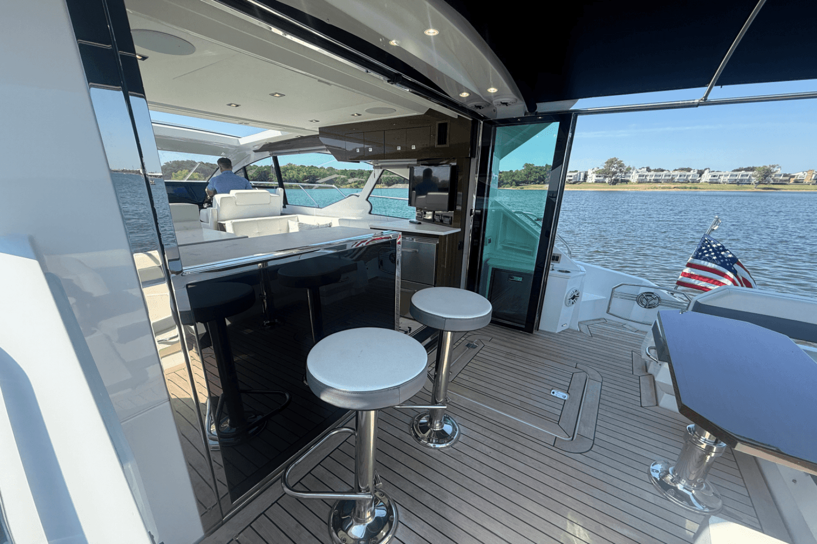 2020 Cruisers Yachts 50 Cantius — photo 23