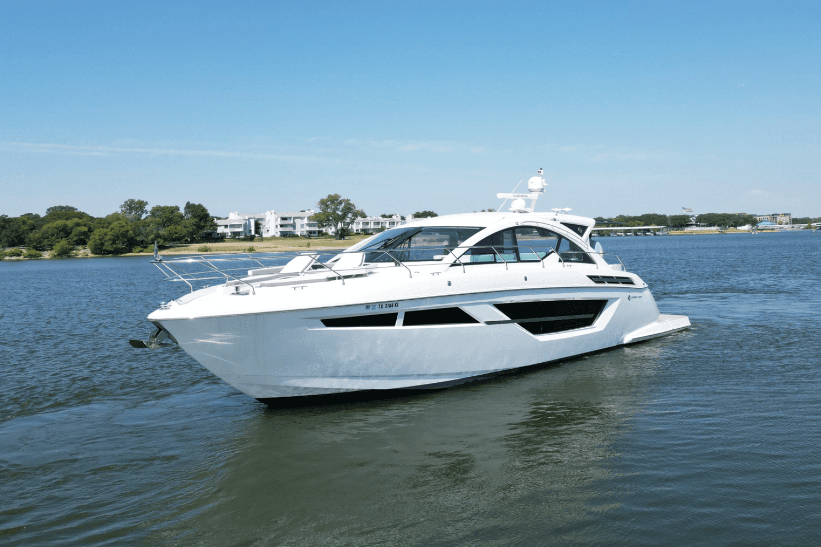 2020 Cruisers Yachts 50 Cantius — photo 2
