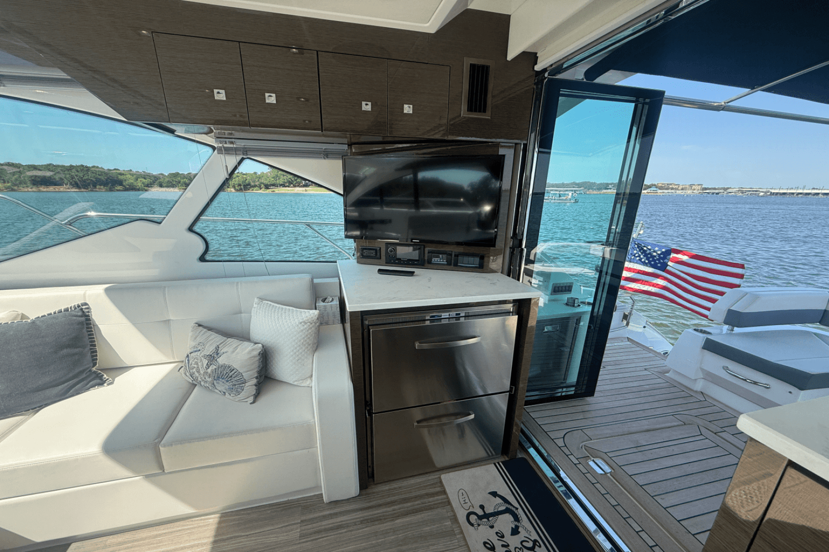 2020 Cruisers Yachts 50 Cantius — photo 37